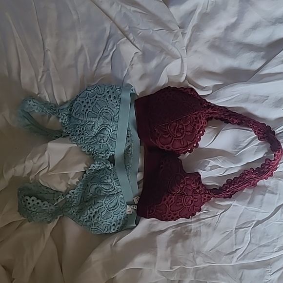 Set of 2 Bralettes - Picture 3 of 3